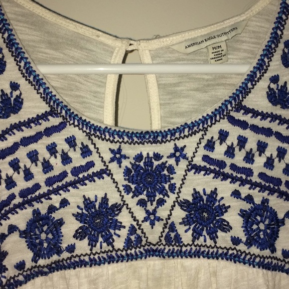 Embroidered tank - Picture 3 of 3